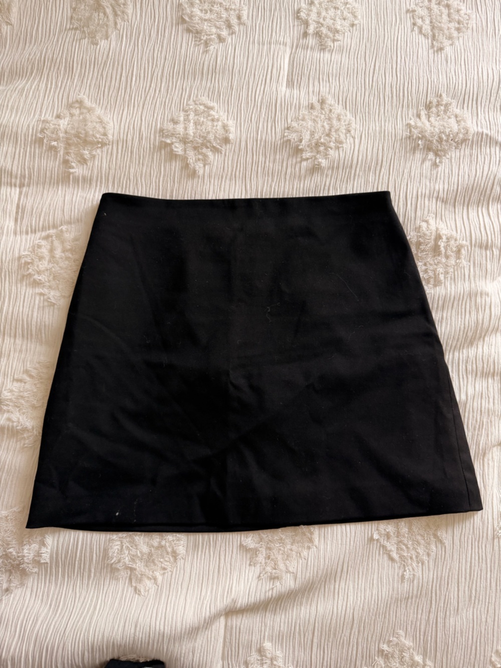 H&M Black Lined Mini Skirt